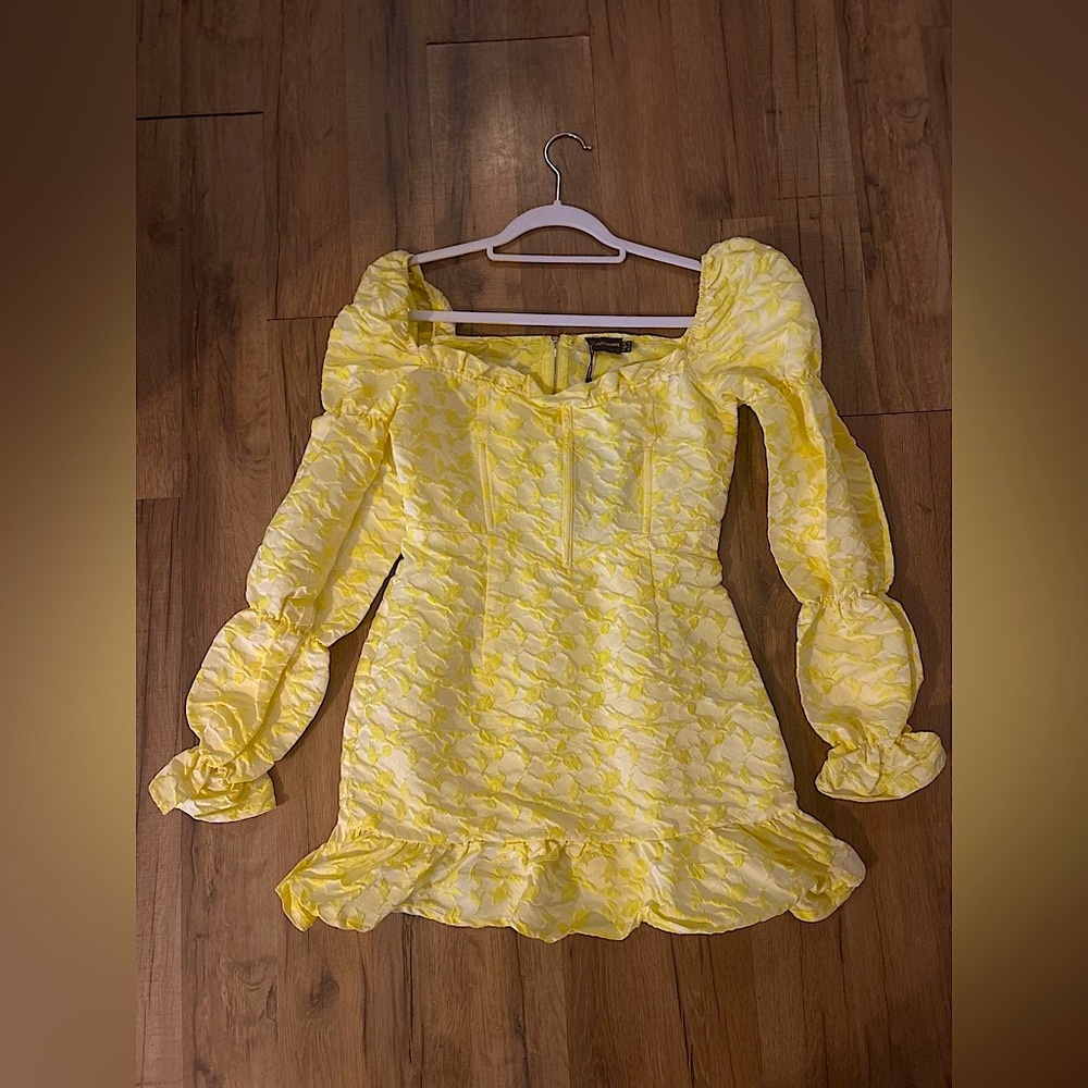 NWT Pretty Little Thing Jacquard Corset Detail Puff Sleeve Bodycon Dress Size 6